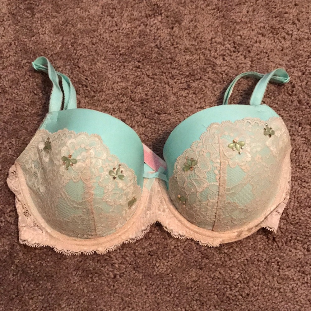 Victoria’s Secret Bra